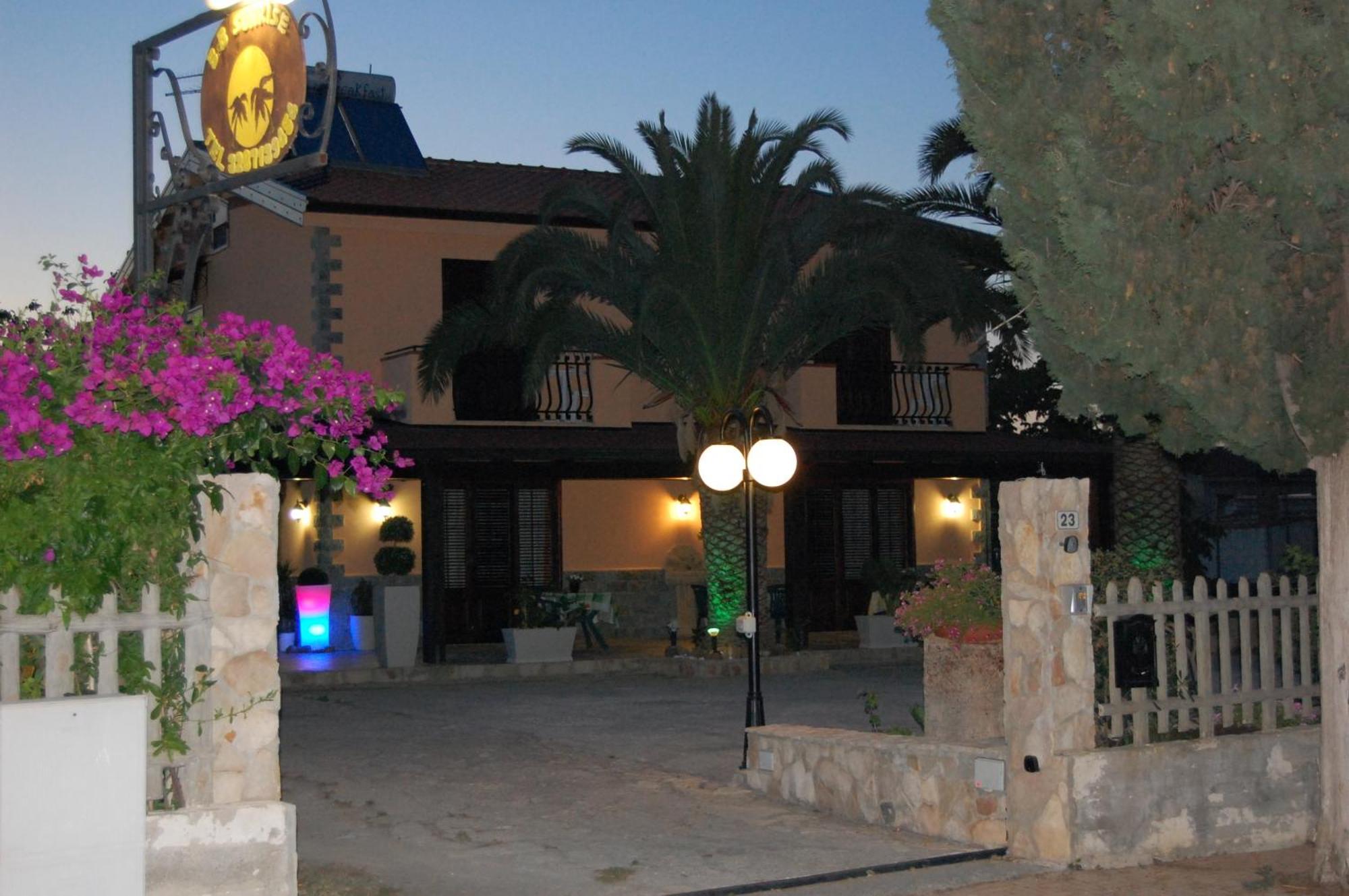 Bed and Breakfast Sunrise à Lascari Extérieur photo