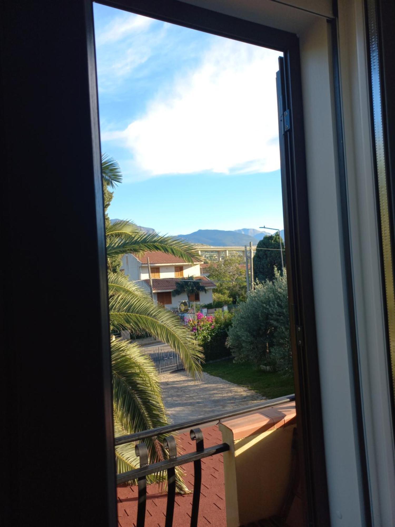 Bed and Breakfast Sunrise à Lascari Extérieur photo